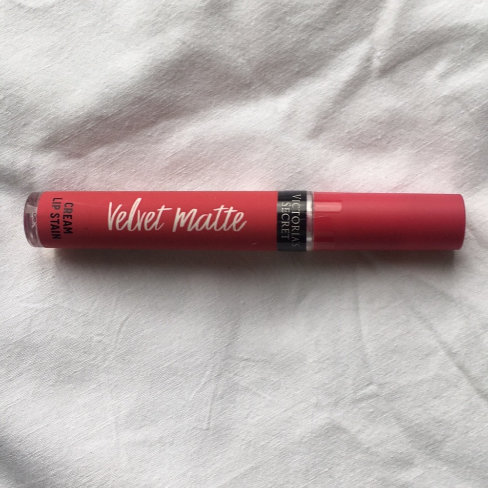 BOGO FREE VS Velvet Matte Cream Lip Stain OBSESSED